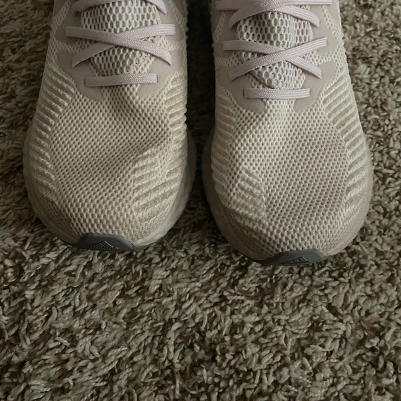 Adidas AlphaBoost in Orchid Tint Size 7.5 - Picture 5 of 14